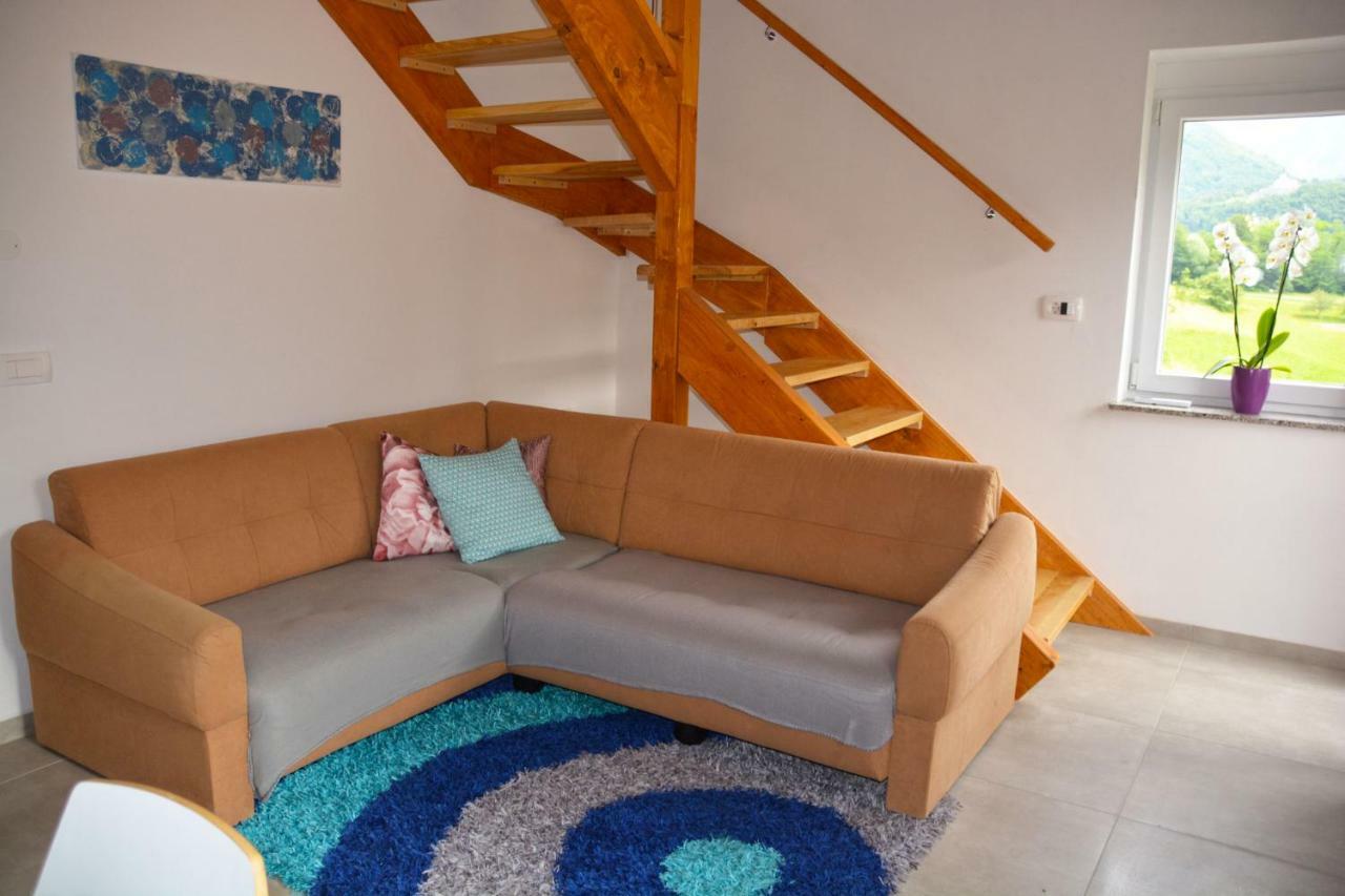 Hisasmihelka Apartment Kobarid Bagian luar foto