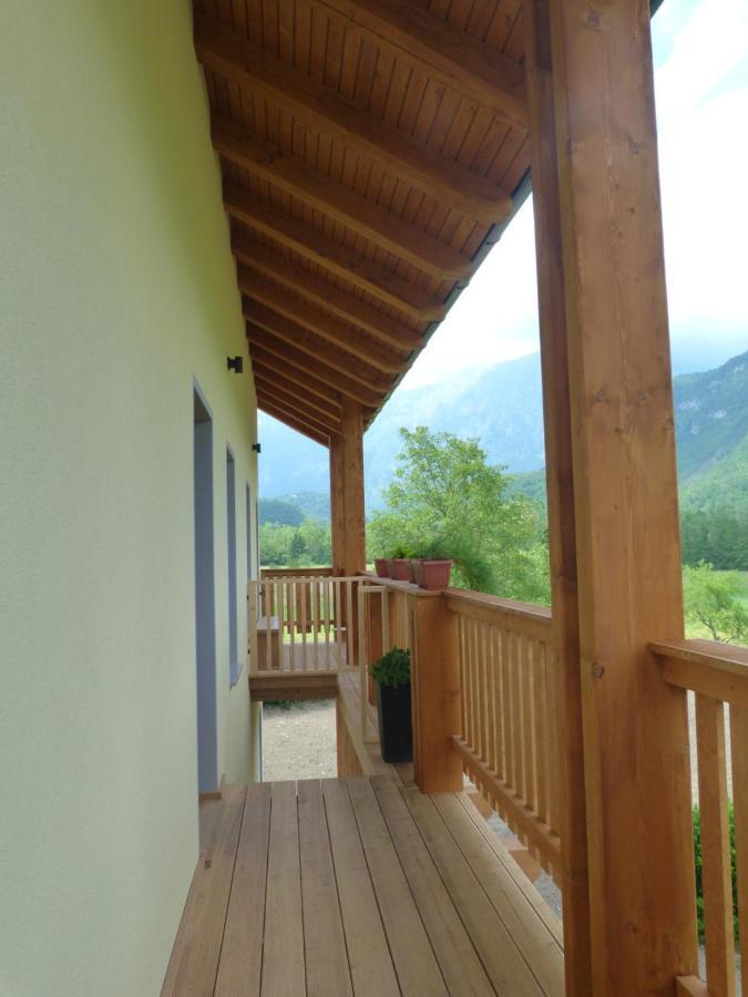 Hisasmihelka Apartment Kobarid Bagian luar foto