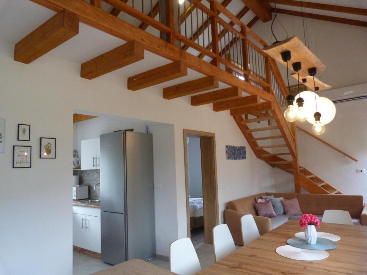 Hisasmihelka Apartment Kobarid Bagian luar foto